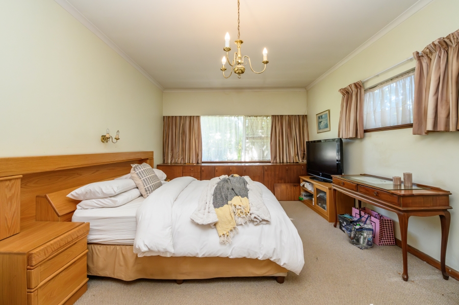 4 Bedroom Property for Sale in Summerstrand Eastern Cape